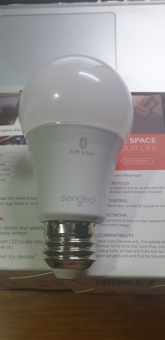 Bóng đèn thông minh Sengled Smart LED Light Bulb, Works with Alexa
