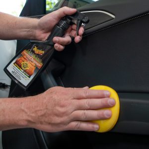 Meguiar's Sản phẩm làm sạch da và nhựa dòng Gold Class - Leather & Vinyl Cleaner